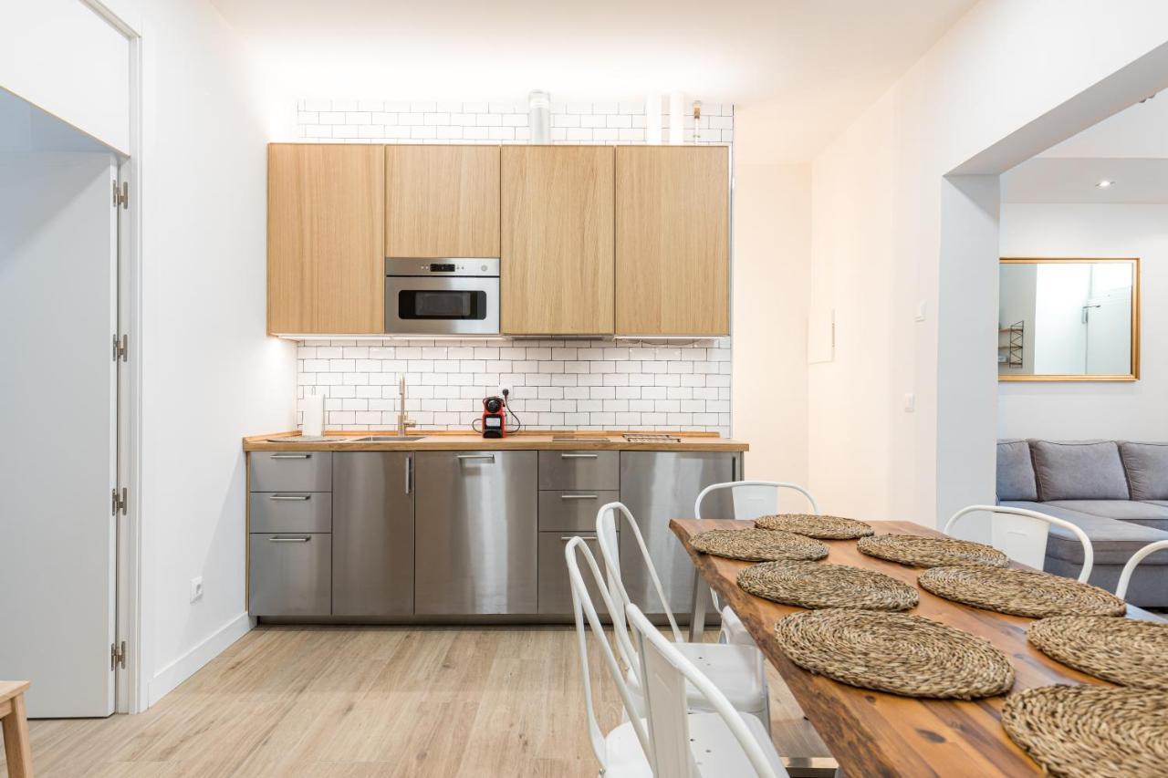 Latina XV Appartement Madrid Buitenkant foto